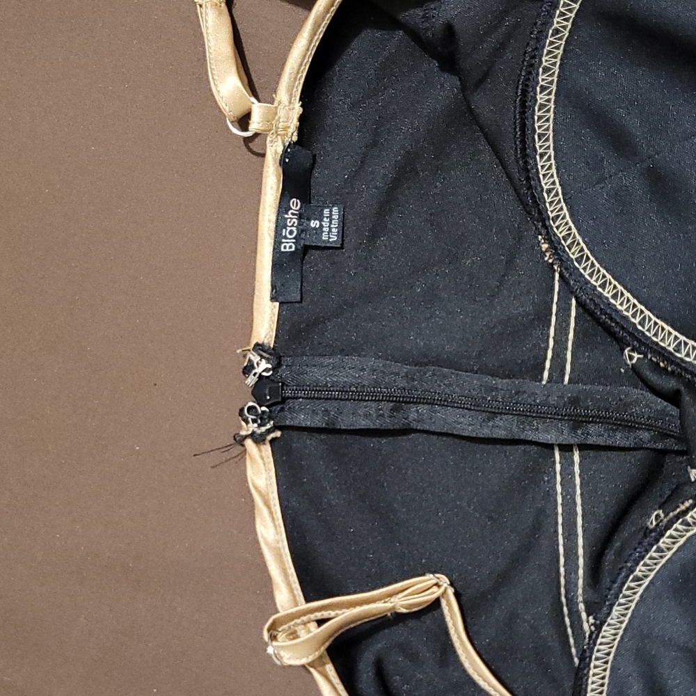 Dress - Picture 3 of 3